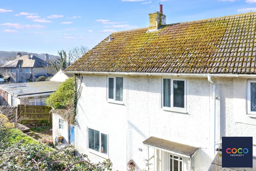 Property photo 1 of 11 4915160