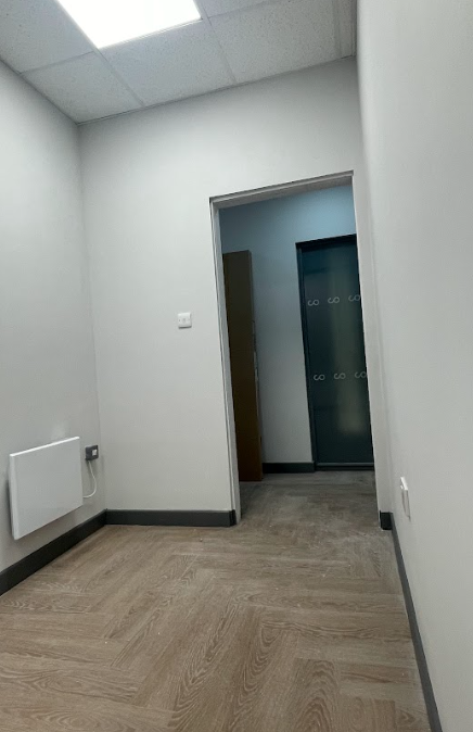 Property photo 1 of 3