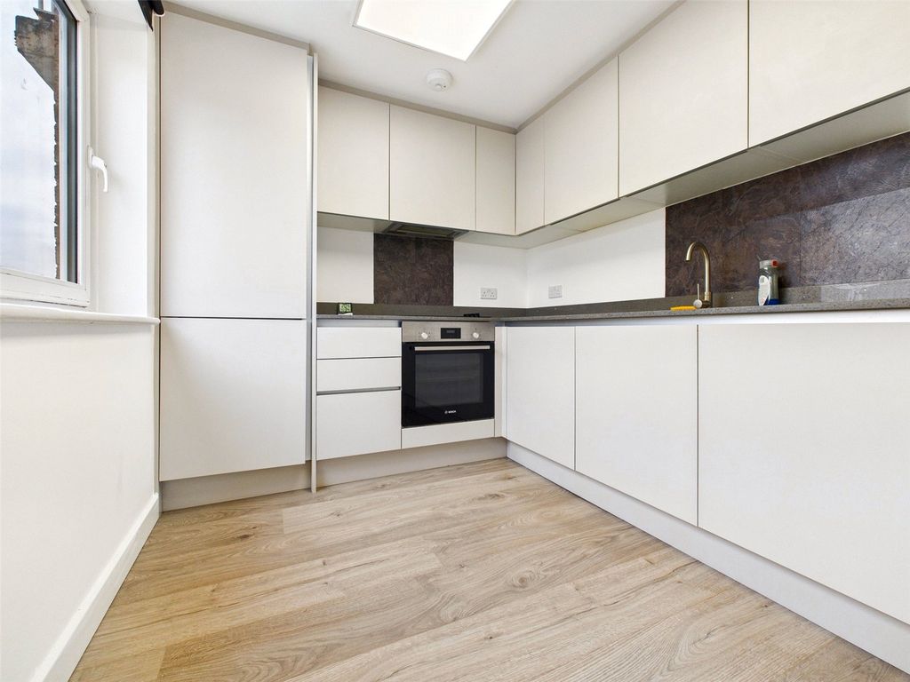 Property photo 3 of 12 Picture No. 09