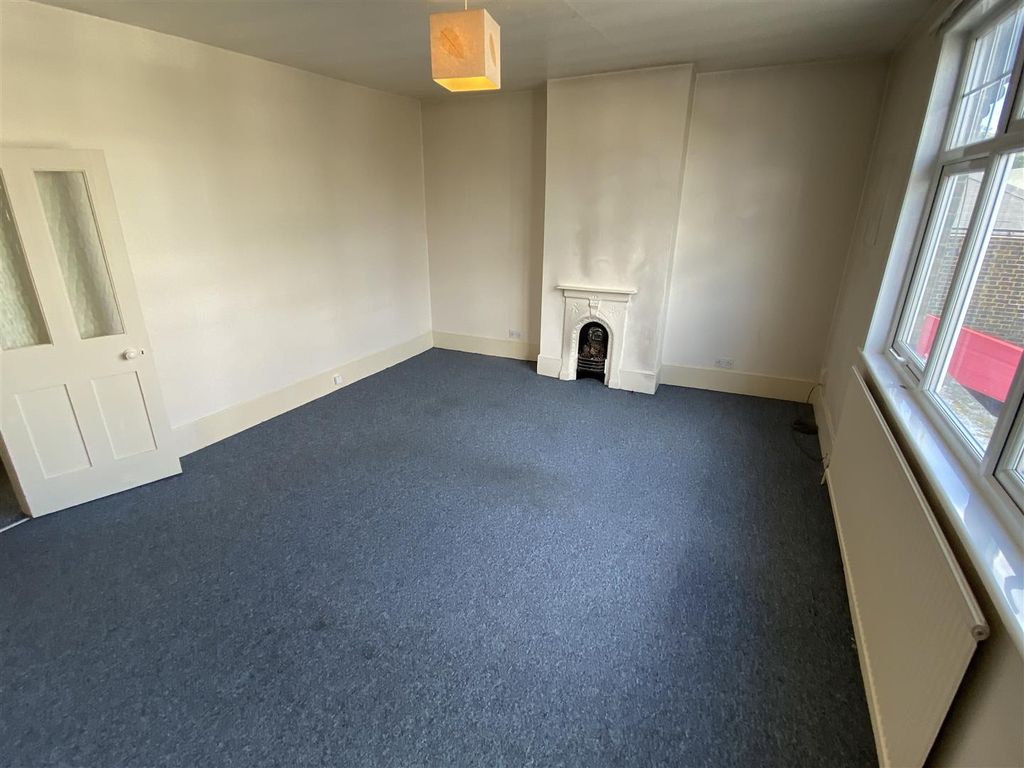 Property photo 2 of 8 Img_5483.Jpg
