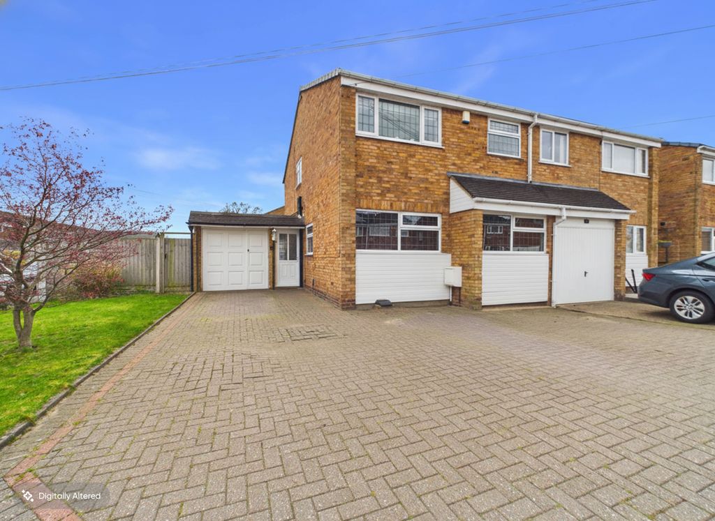 Property photo 1 of 24 Cam01698G0Pr0181Still041001