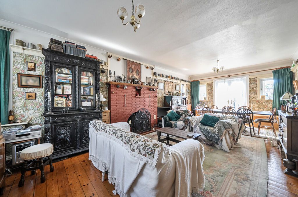 Property photo 3 of 18 Photo 10