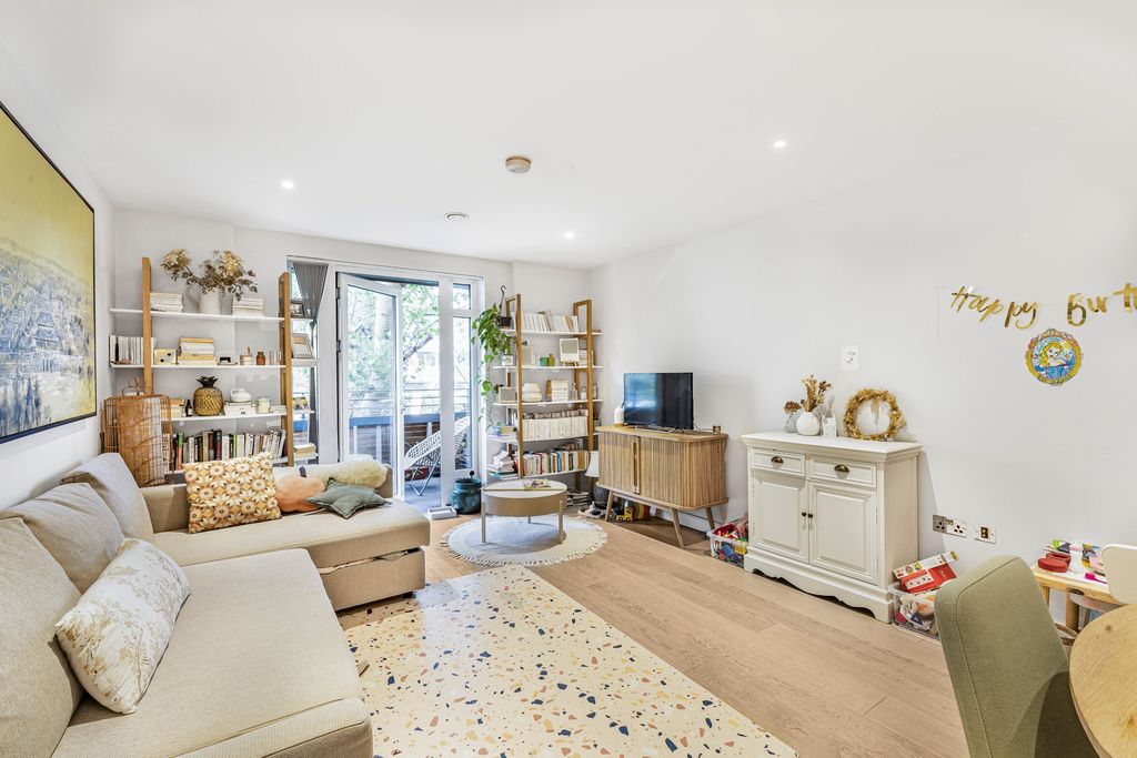 Property photo 3 of 22 Photo 25