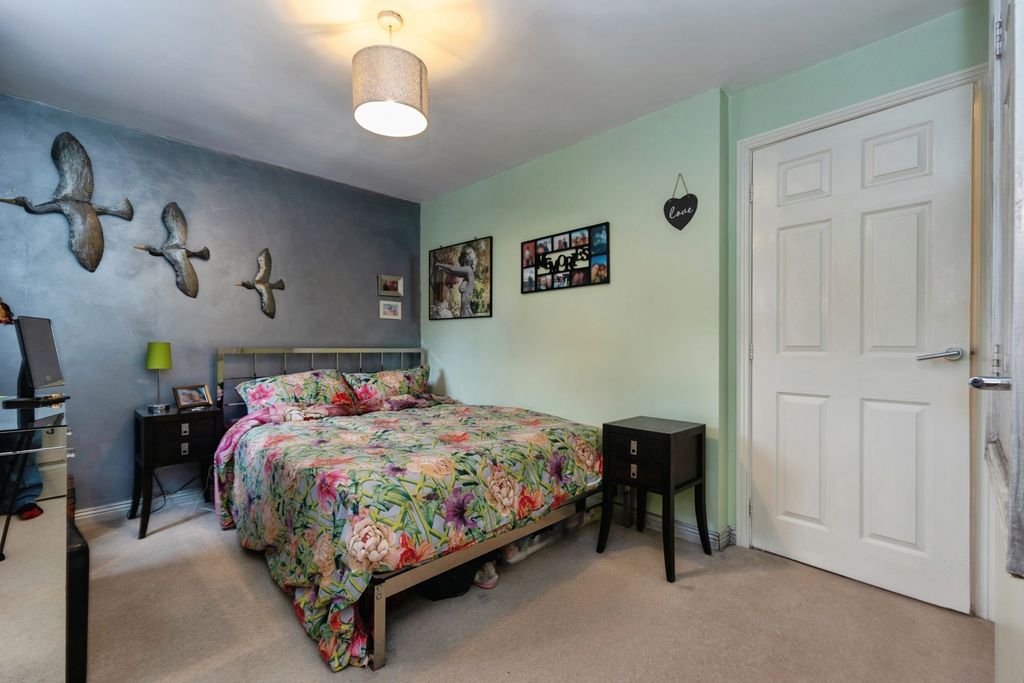 Property photo 2 of 29 Pbox-Img.Jpg