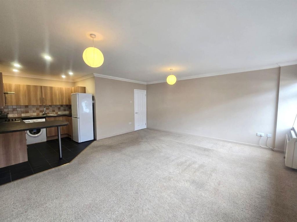 Property photo 2 of 9 12.Jpg