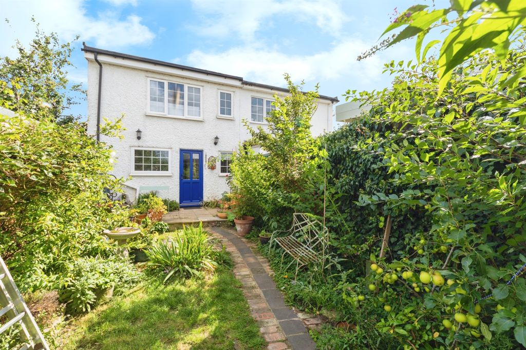 Property photo 1 of 18