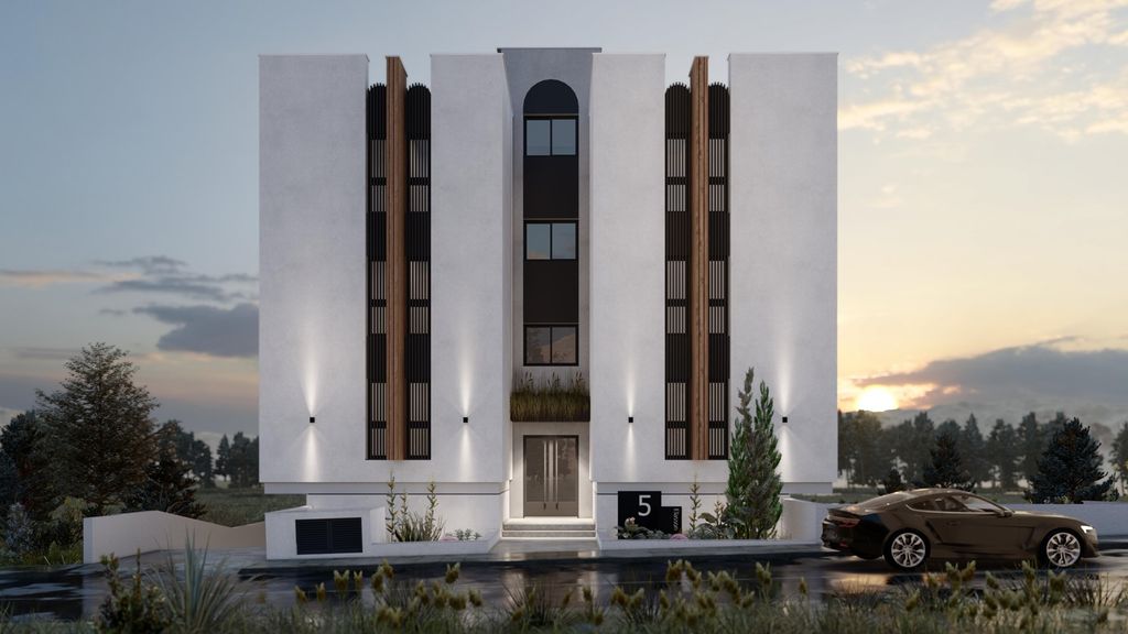 Property photo 2 of 13