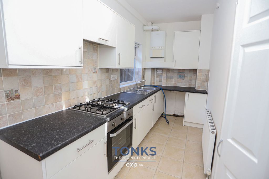 Property photo 2 of 14