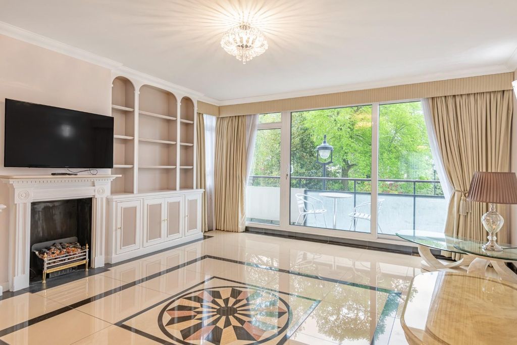 Property photo 2 of 18 Reception