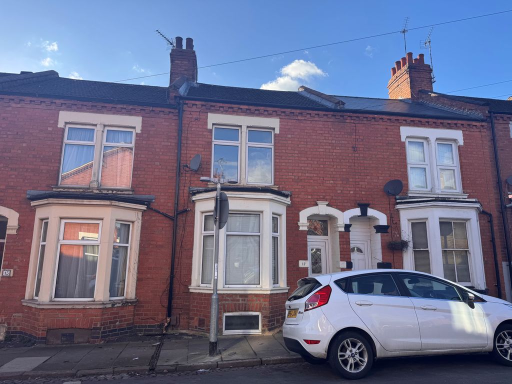 Property photo 1 of 11