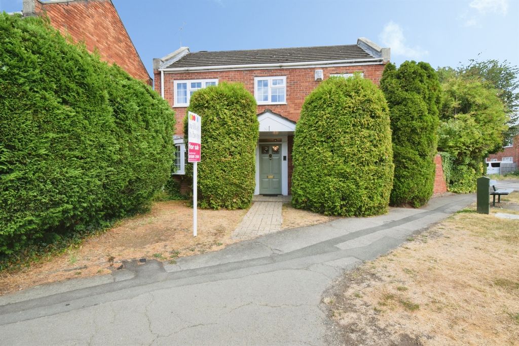 Property photo 2 of 30