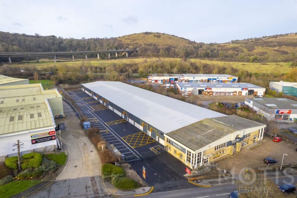 Property photo 1 of 10 Photo 7