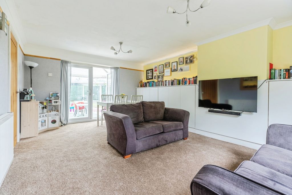 Property photo 2 of 19 Pbox-Img.Jpg