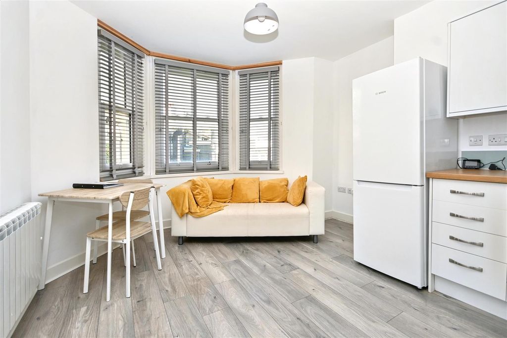 Property photo 2 of 11 Dsc_4038.Jpg