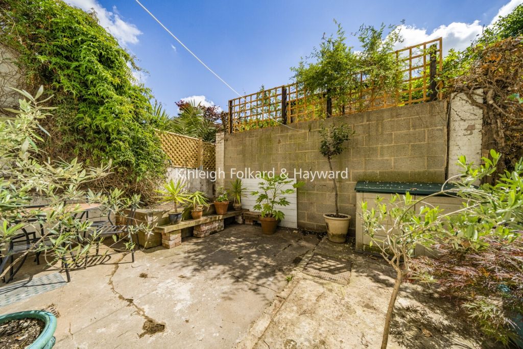 Property photo 2 of 9 76941c5B-9202-442F-9