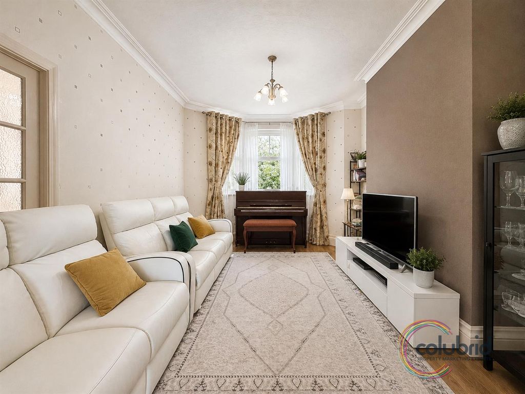 Property photo 2 of 12