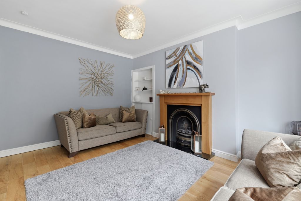 Property photo 3 of 47