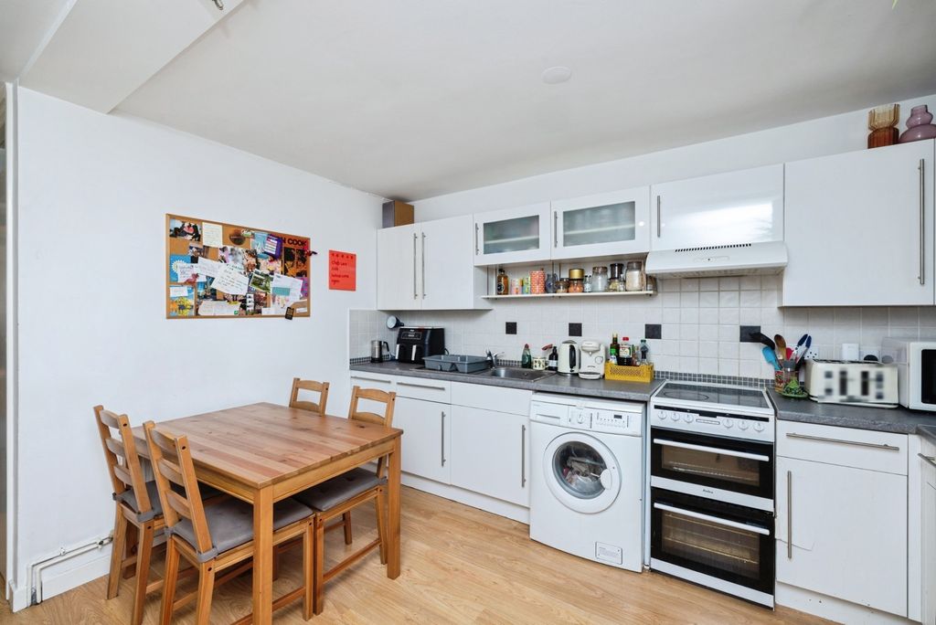 Property photo 2 of 20 Pbox-Img.Jpg