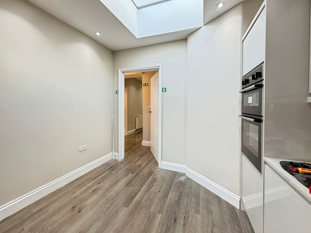 Property photo 3 of 18 144d7128-Img_3621.Jpeg