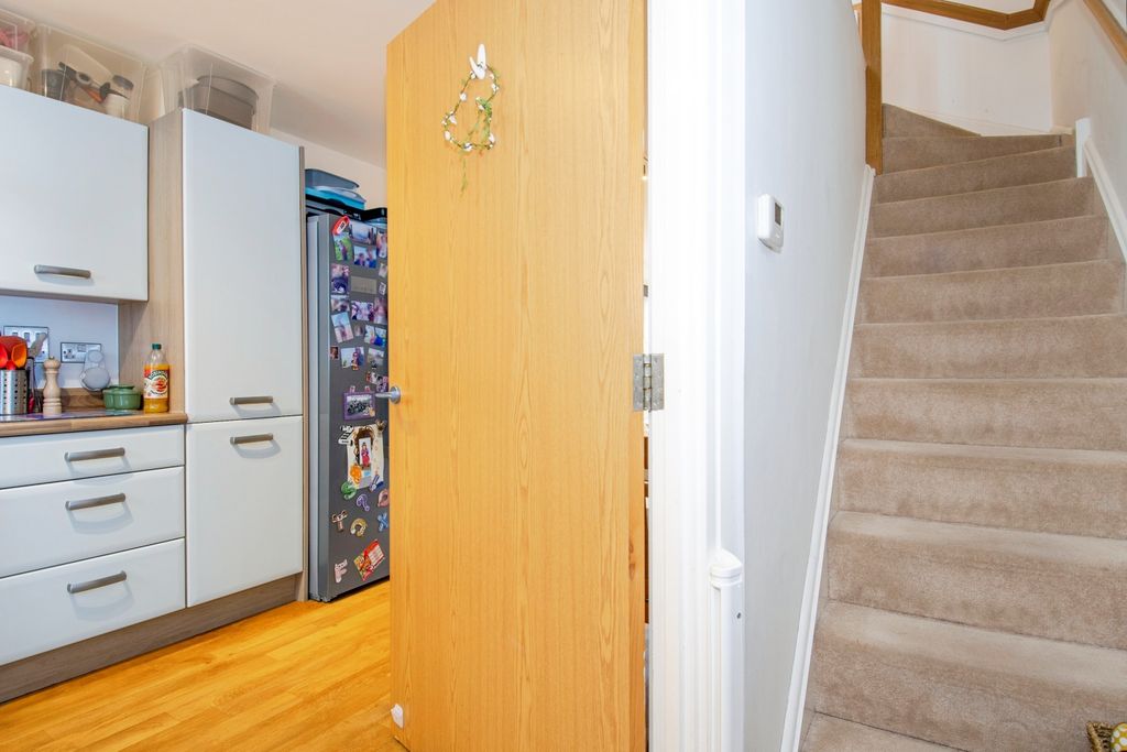 Property photo 2 of 22