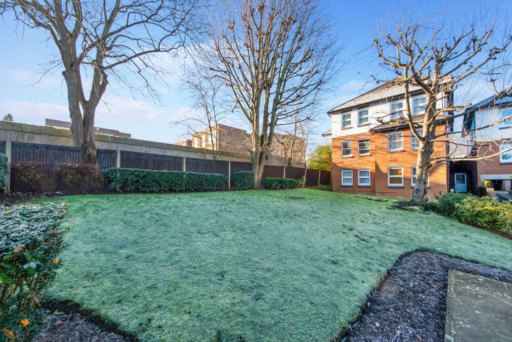 Property photo 3 of 10