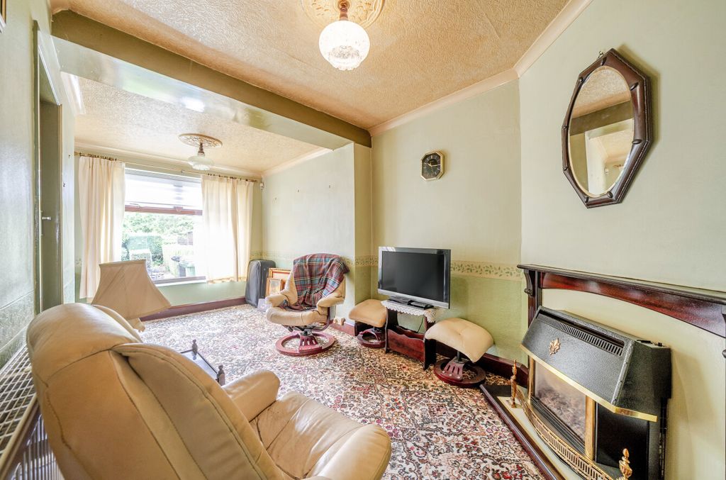Property photo 3 of 15 1315590-9-685A8ee...