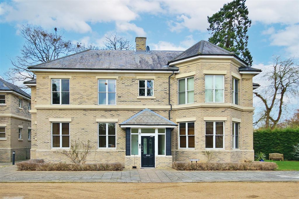 Property photo 1 of 12 7 The Elms, Houghton, Front.Jpg