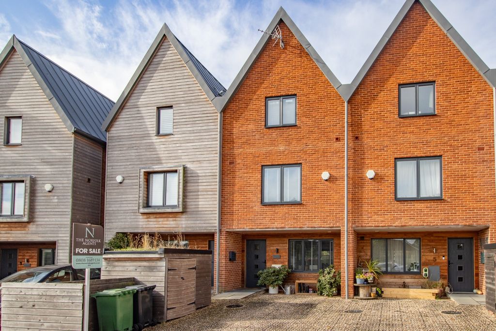 Property photo 3 of 21 3321726
