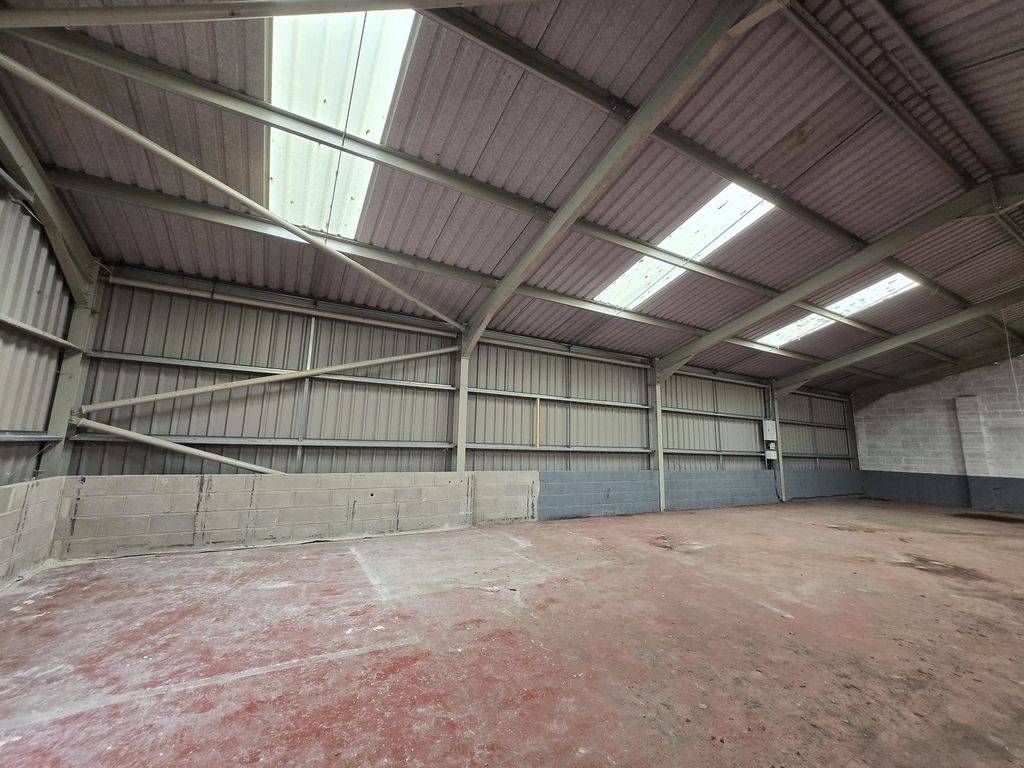 Property photo 1 of 4