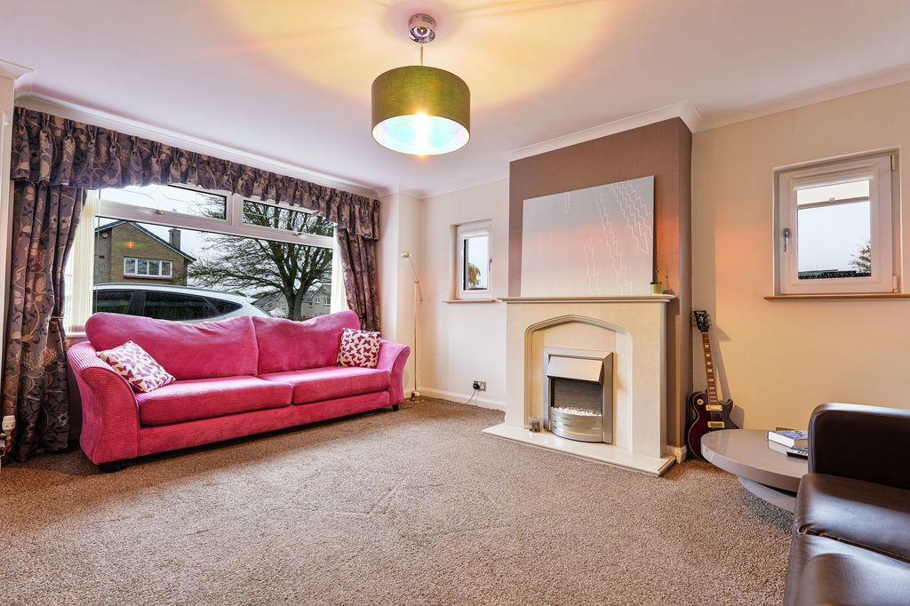 Property photo 3 of 36