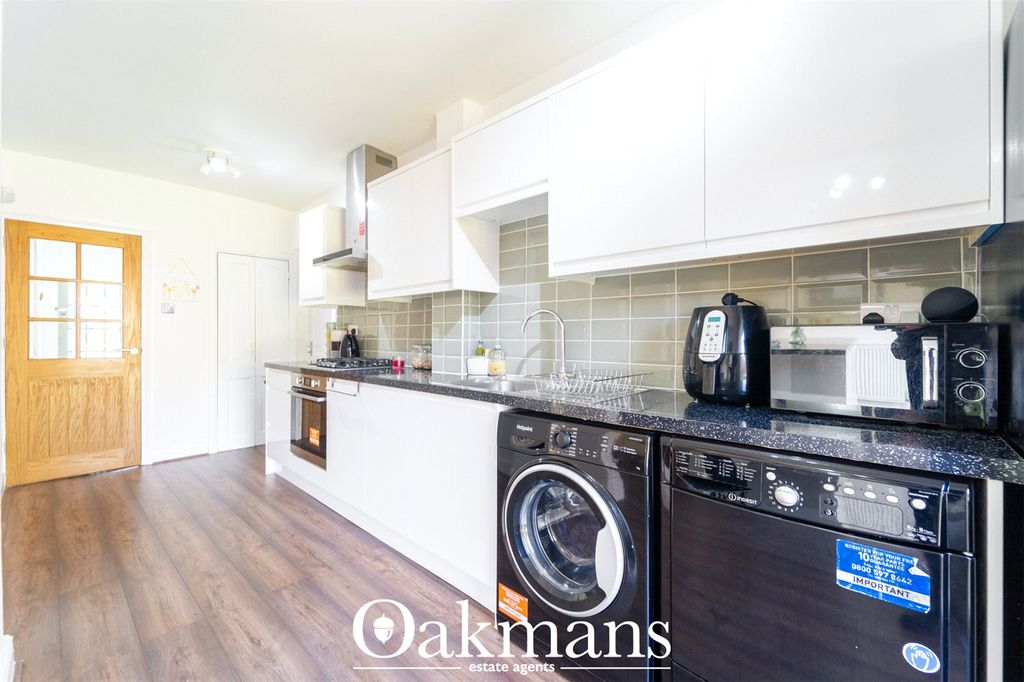 Property photo 3 of 27 Picture No. 34