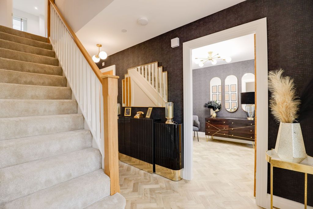 Property photo 2 of 26 Hallway