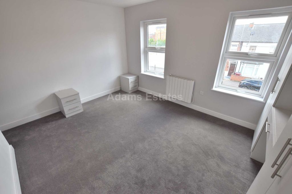 Property photo 3 of 4