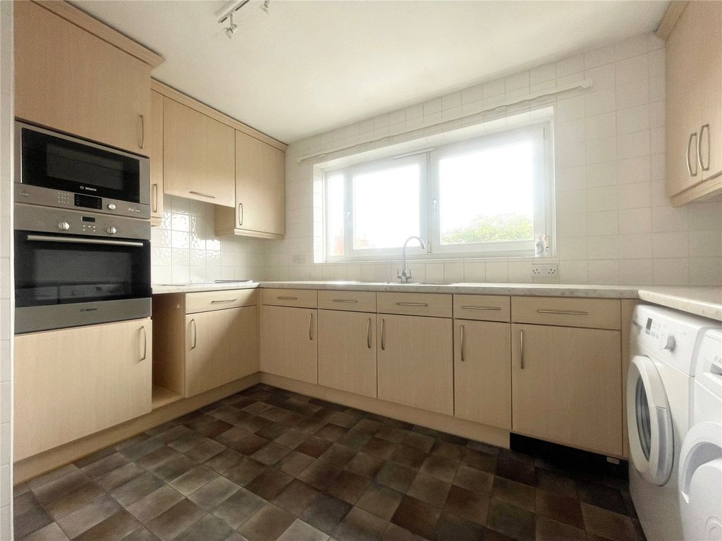 Property photo 3 of 8 Picture No. 20