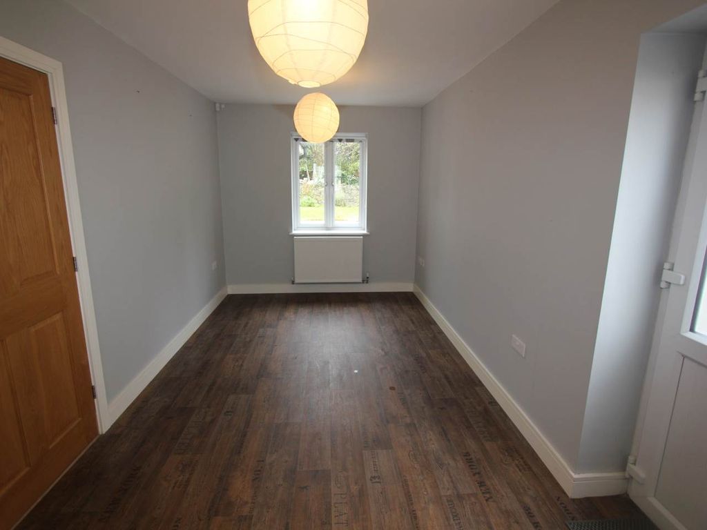 Property photo 3 of 13 Dining Area