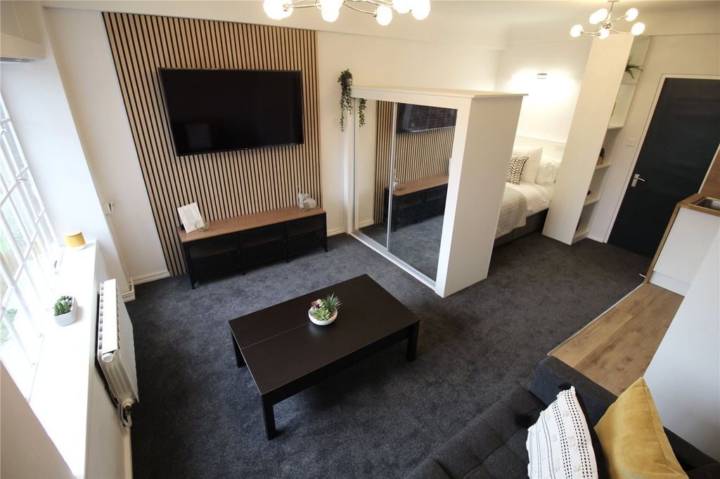 Property photo 3 of 12 Picture No. 03