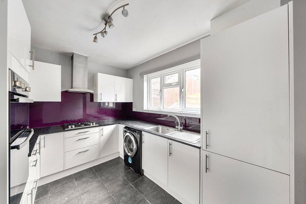 Property photo 1 of 13 Picture No. 25