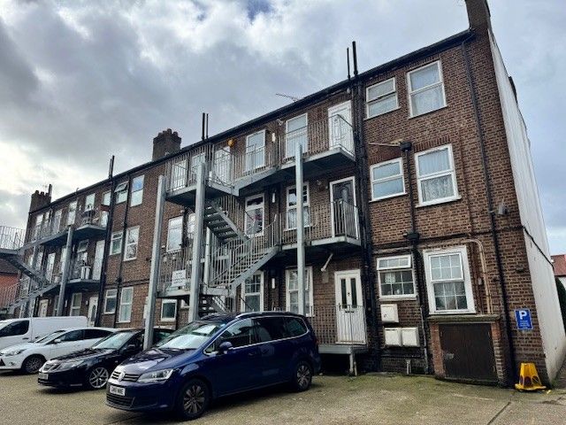 Property photo 2 of 7