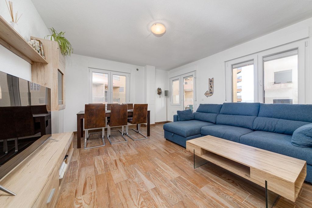 Property photo 2 of 29