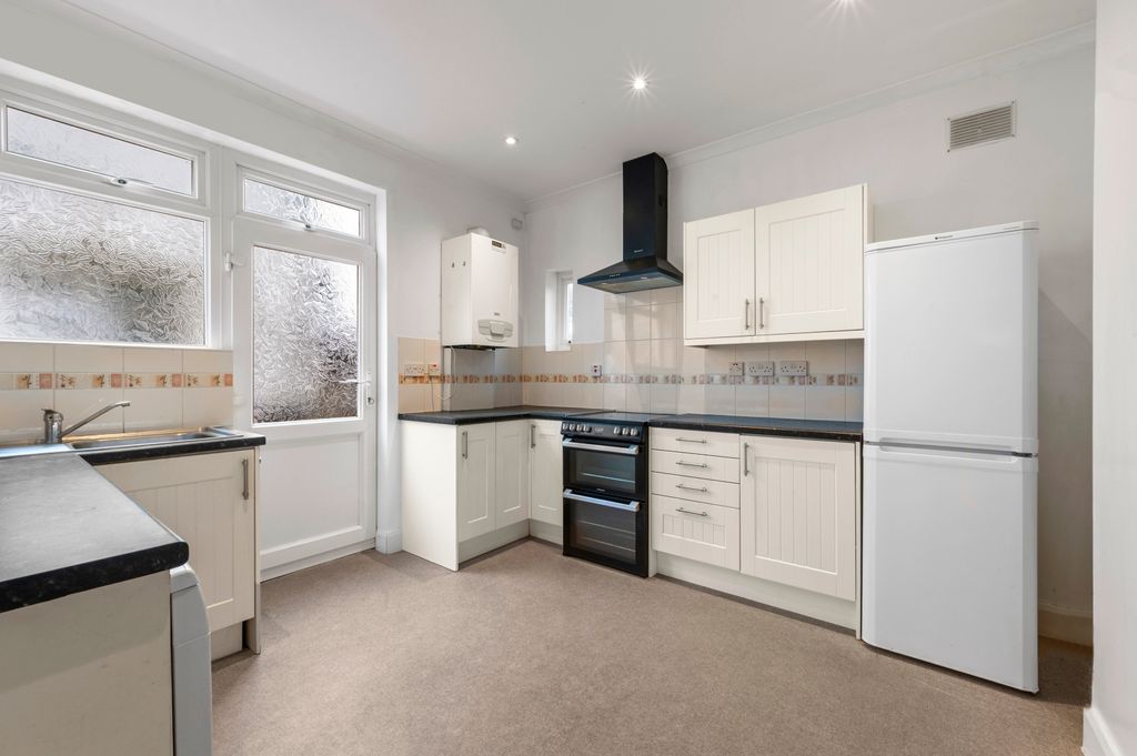 Property photo 2 of 9 Picture No. 07