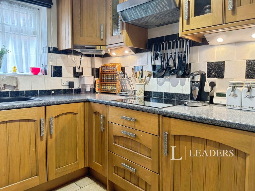 Property photo 2 of 15 Pbox-Img.Jpg
