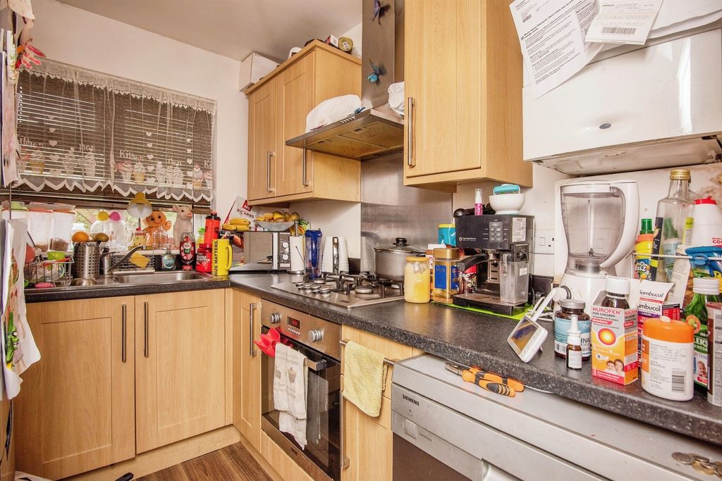 Property photo 2 of 7