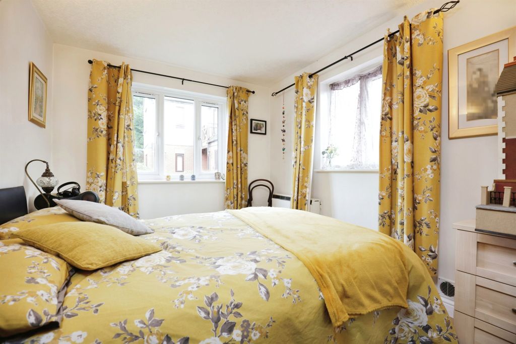 Additional image 4 of 1 bed flat for saleAlexandra Court, Kenilworth CV8