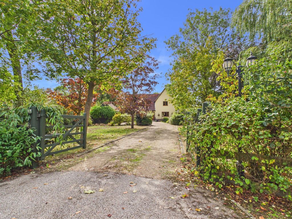 Property photo 1 of 25