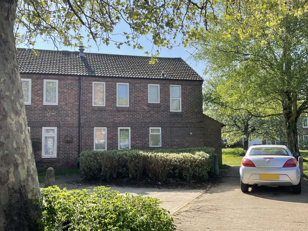 Property photo 1 of 8