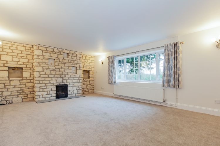 Property photo 2 of 10 125274