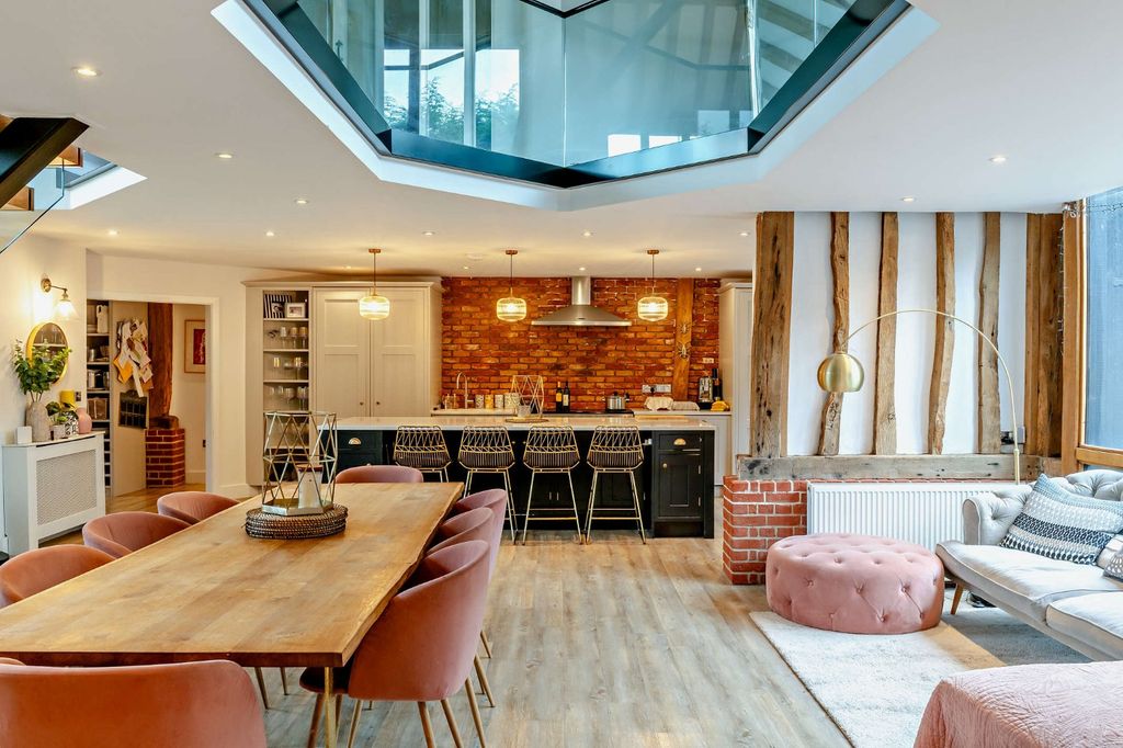 Property photo 2 of 20 Picture No. 36