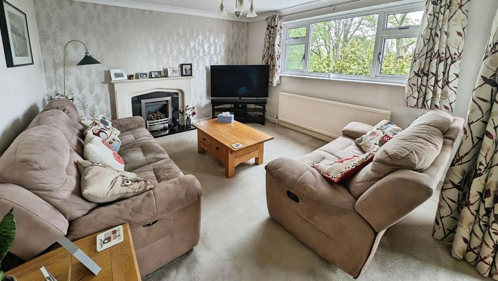 Property photo 2 of 26 Pbox-Img.Jpg