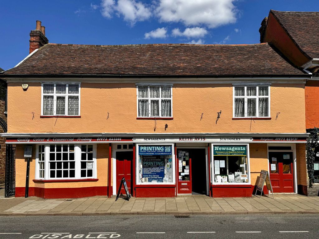 Property photo 1 of 3