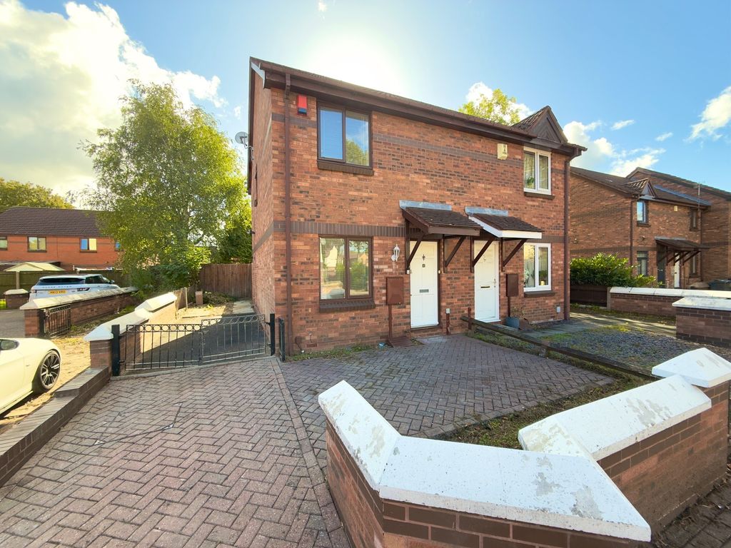 Property photo 1 of 8